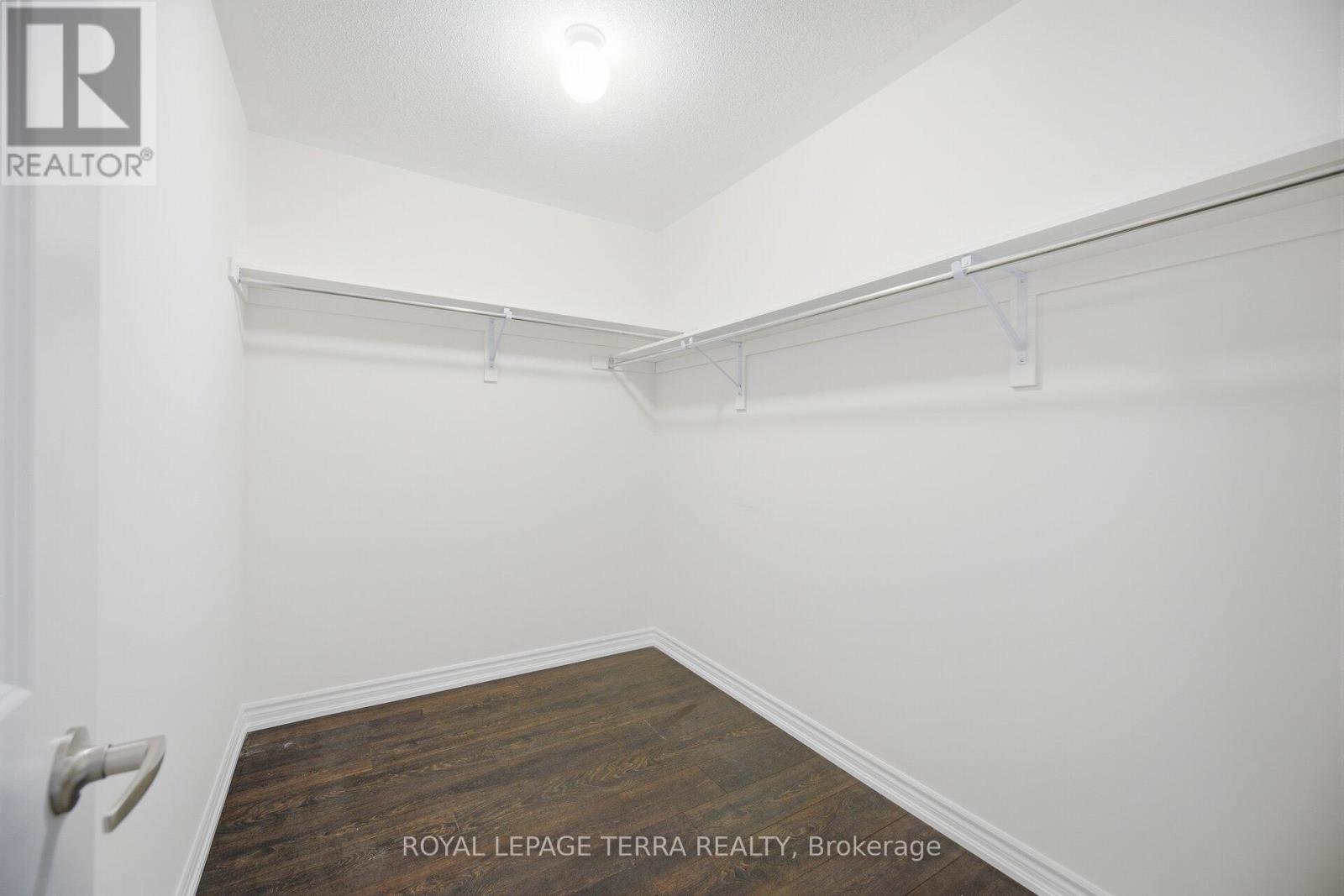 29 Tamworth Terrace, Barrie, Ontario  L9J 0W5 - Photo 21 - S12780484