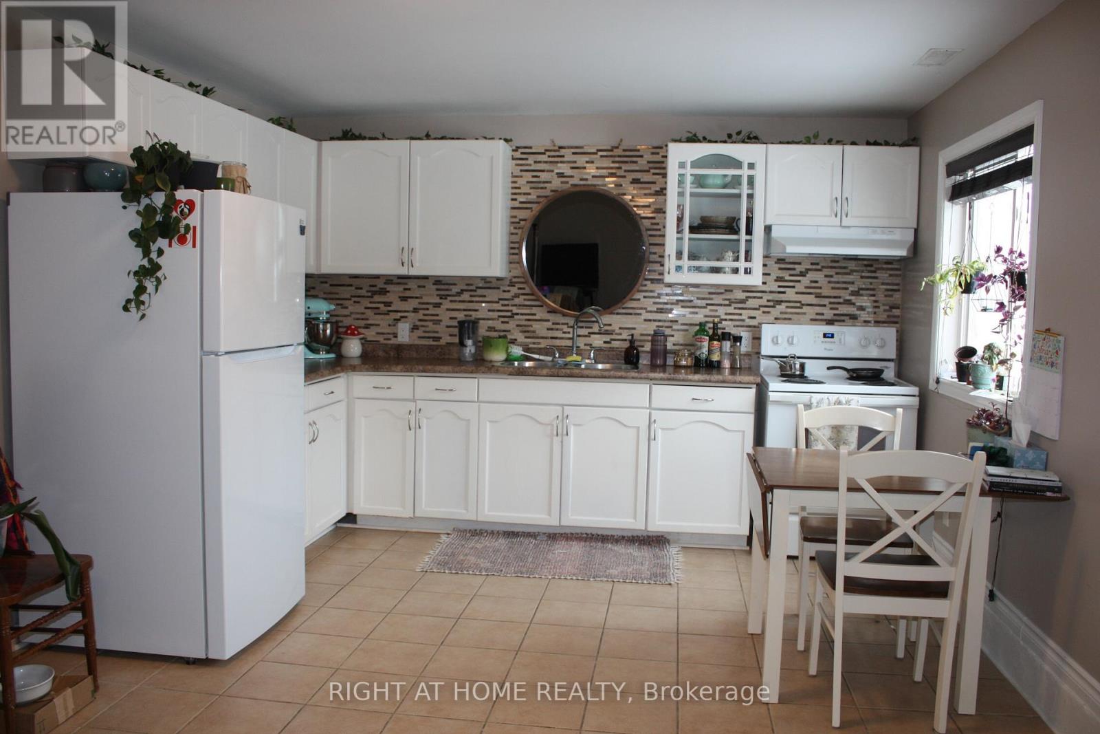 Lower - 46 Lougheed Road, Barrie, Ontario  L4N 8G1 - Photo 12 - S12780506