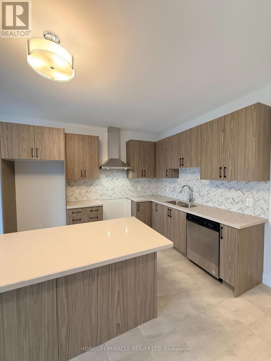 20 Sweet Cicely Street, Springwater, Ontario  L9X 2C7 - Photo 8 - S12780554