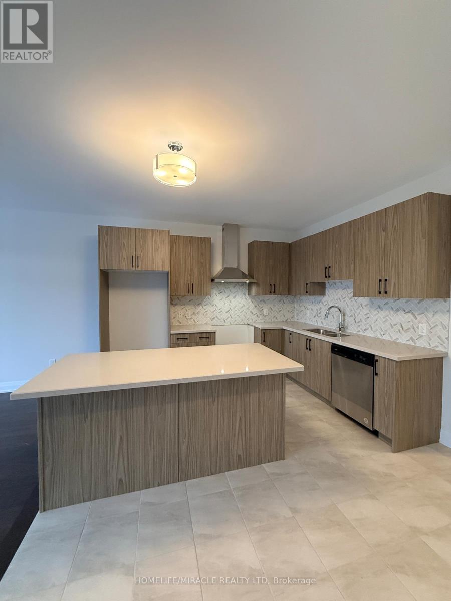 20 Sweet Cicely Street, Springwater, Ontario  L9X 2C7 - Photo 9 - S12780554