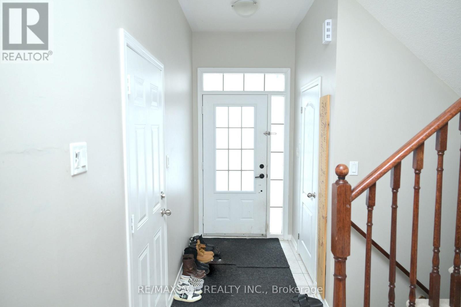 1514 Scenic Lane Drive, Pickering, Ontario  L1X 0B4 - Photo 2 - E12768004