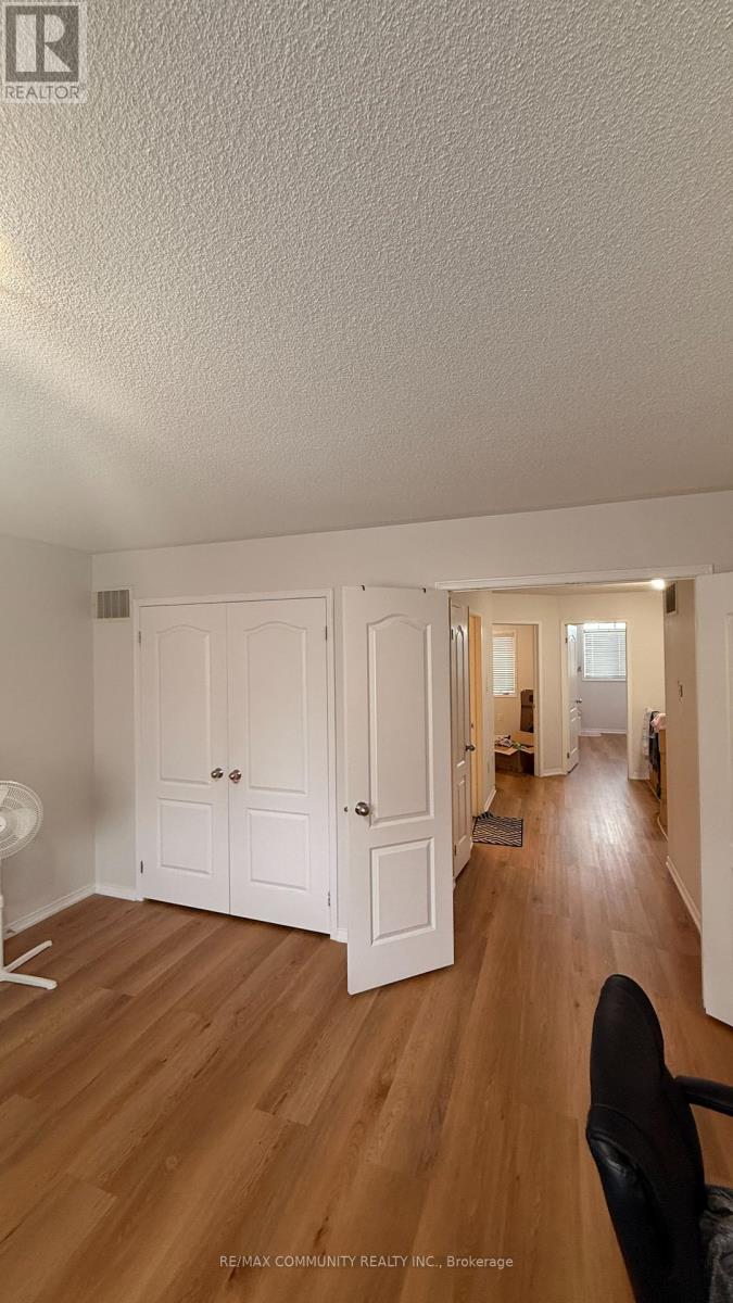 Main - 46 Delambray Street, Brampton, Ontario  K6H 5R6 - Photo 8 - W12780068