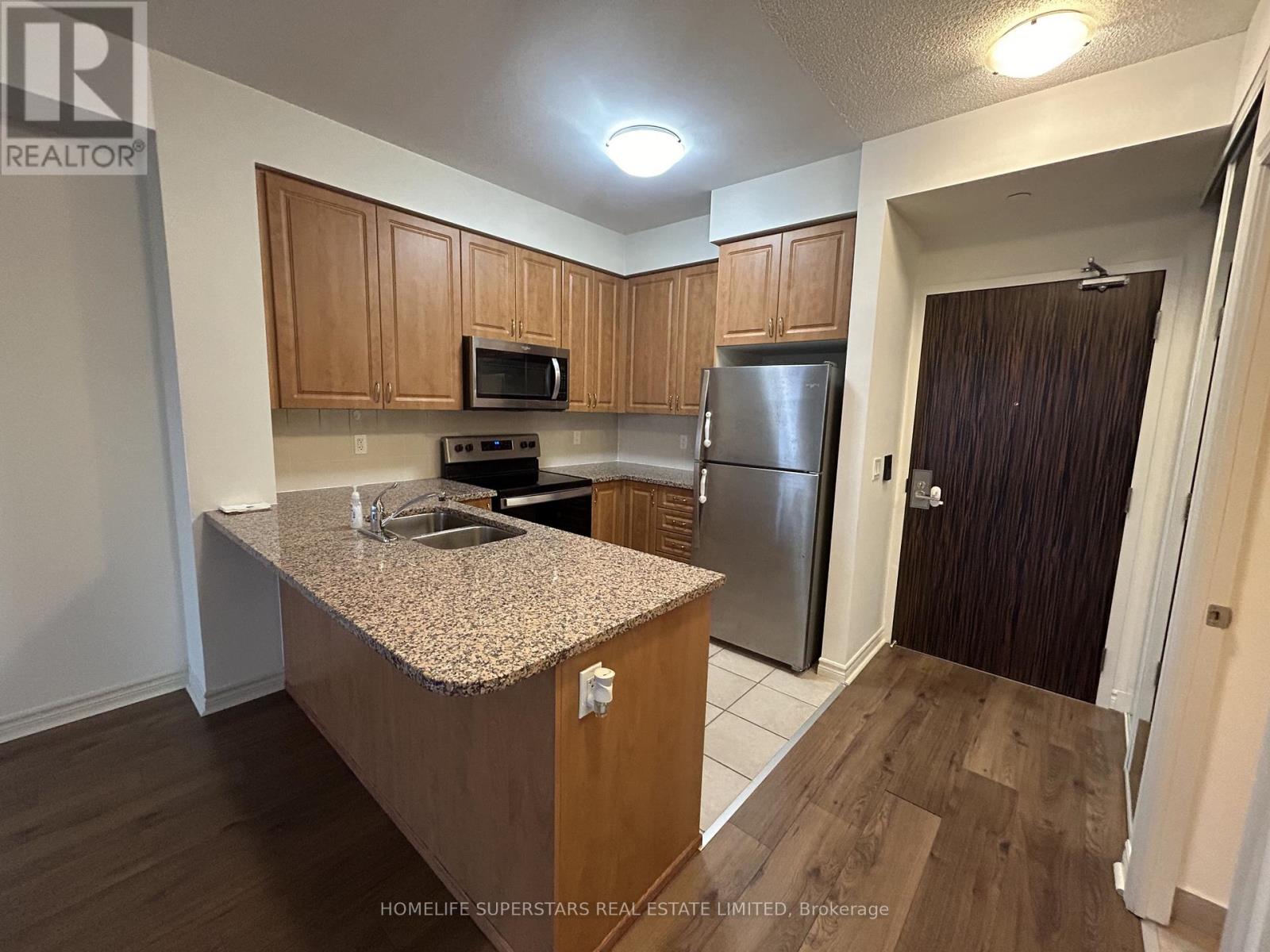 1003 - 349 Rathburn Road W, Mississauga, Ontario  L5B 0G9 - Photo 2 - W12762836