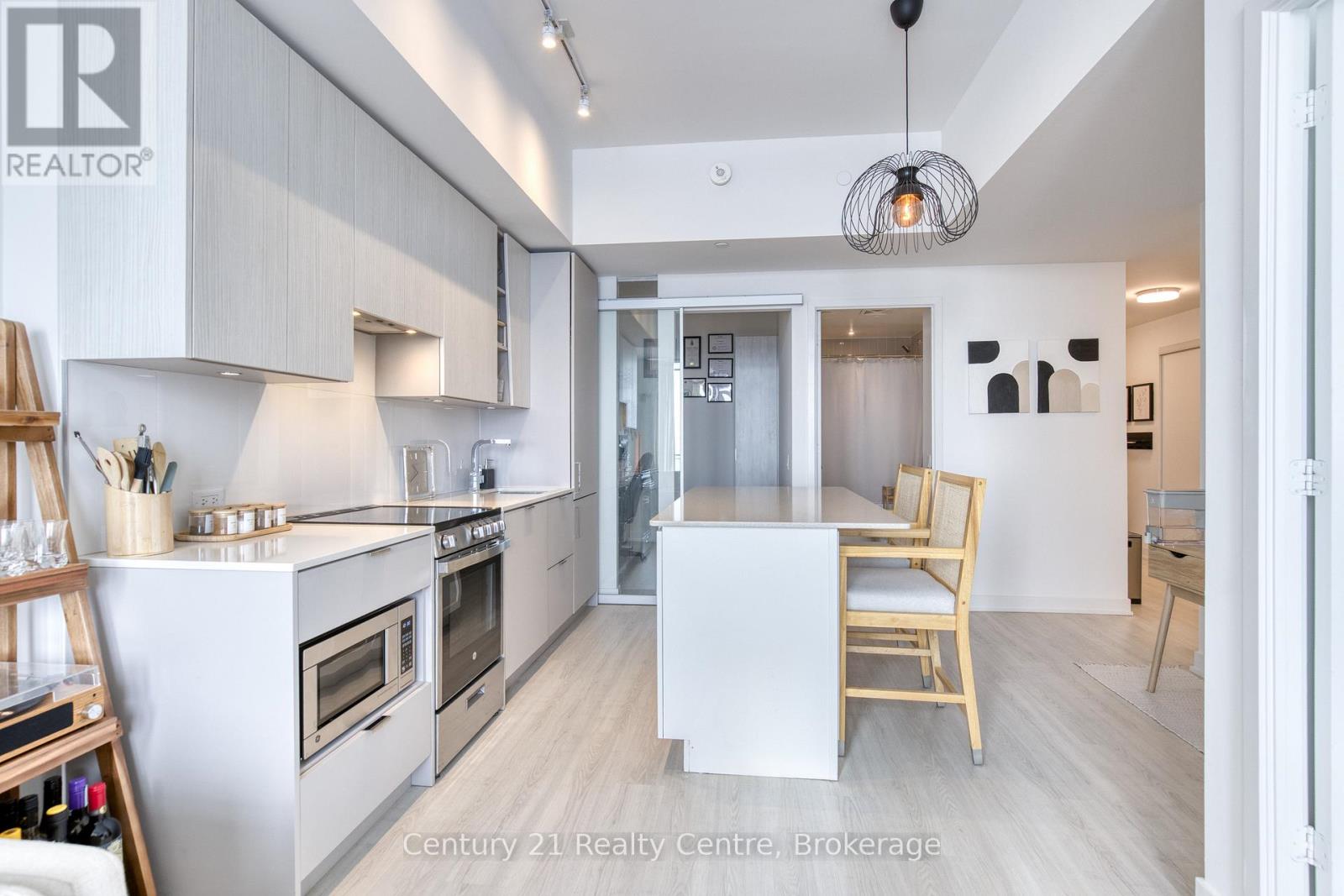 5506 - 3883 Quartz Road Sw, Mississauga, Ontario  L5B 0M4 - Photo 11 - W12780434