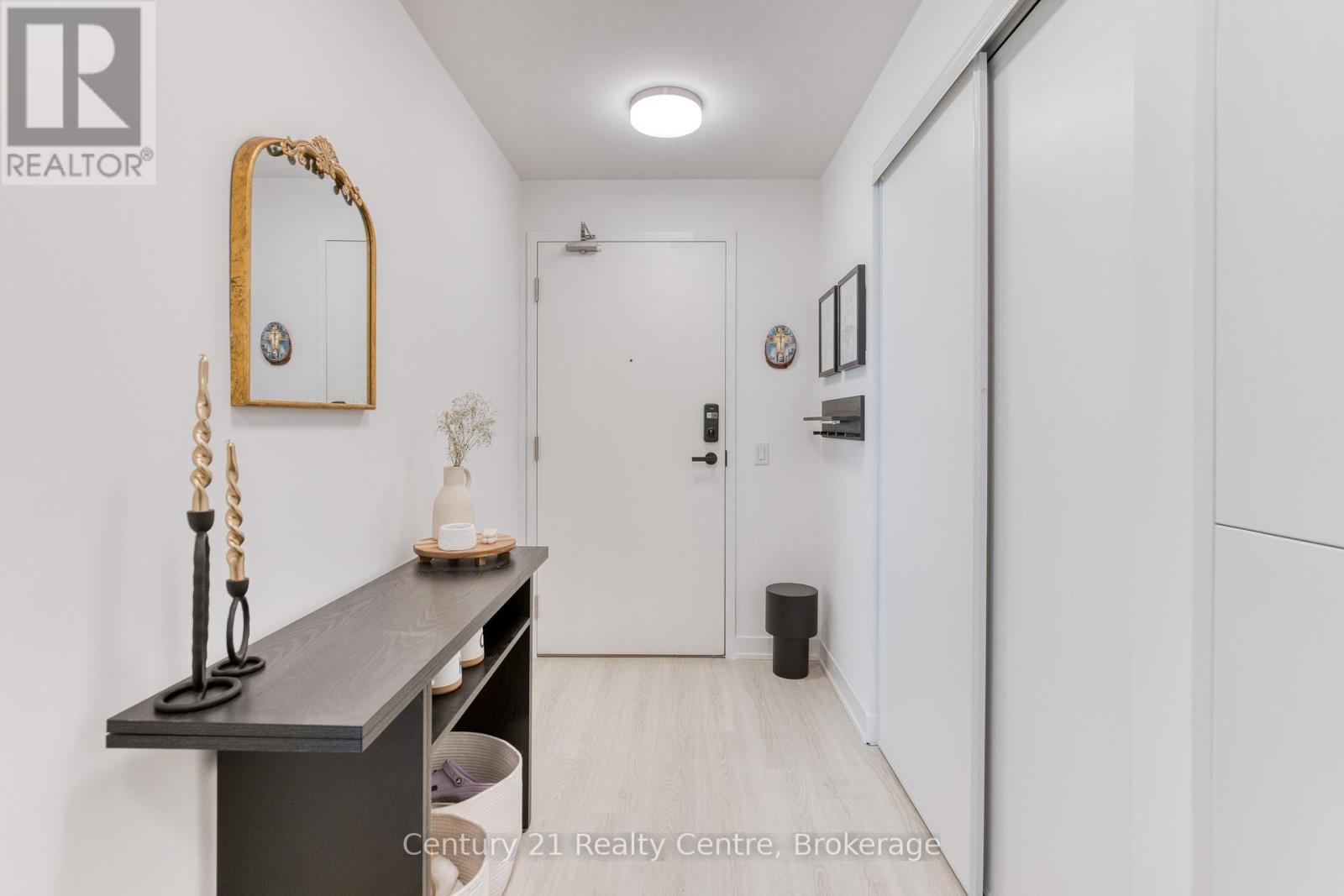 5506 - 3883 Quartz Road Sw, Mississauga, Ontario  L5B 0M4 - Photo 5 - W12780434