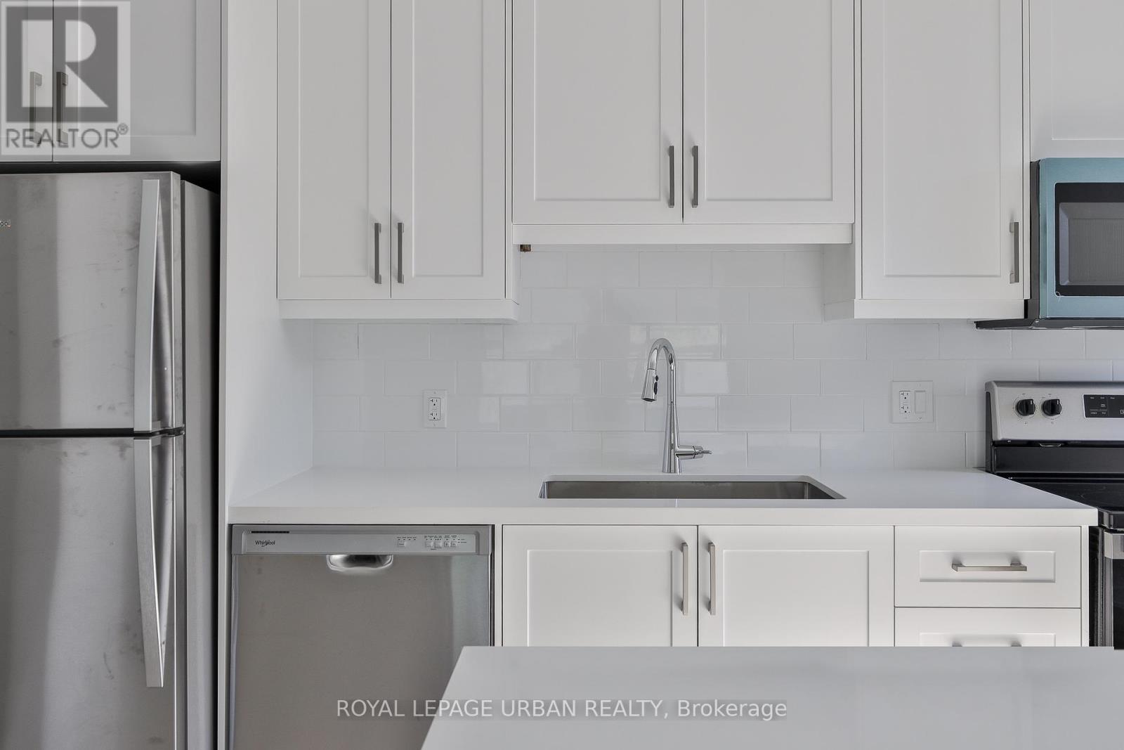 6 - 2841 Keele Street, Toronto, Ontario  M3M 2G7 - Photo 3 - W12780438