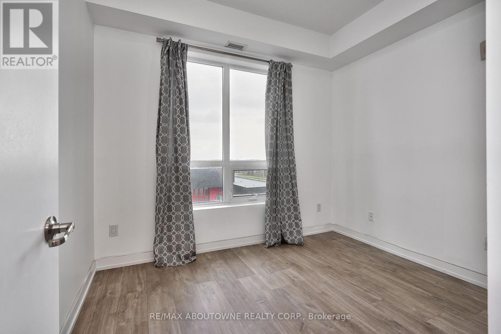 306 - 2490 Old Bronte Road, Oakville, Ontario  L6M 0Y5 - Photo 11 - W12780452