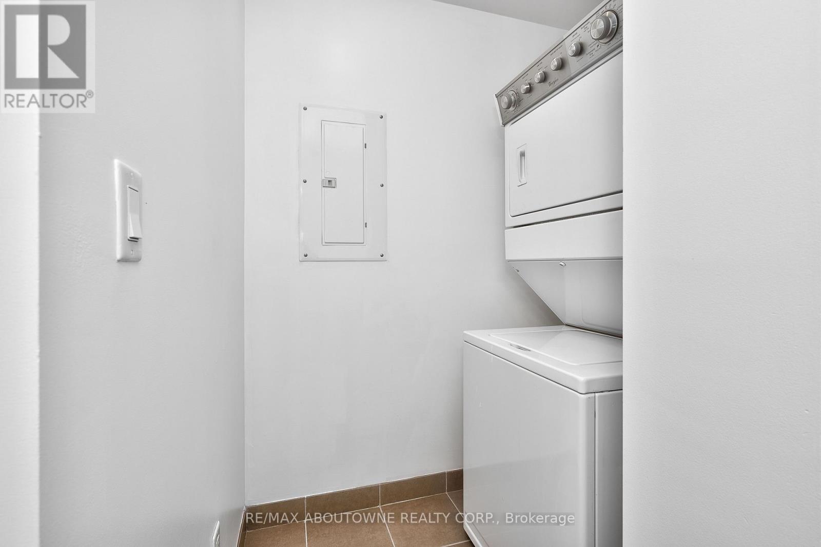 306 - 2490 Old Bronte Road, Oakville, Ontario  L6M 0Y5 - Photo 13 - W12780452