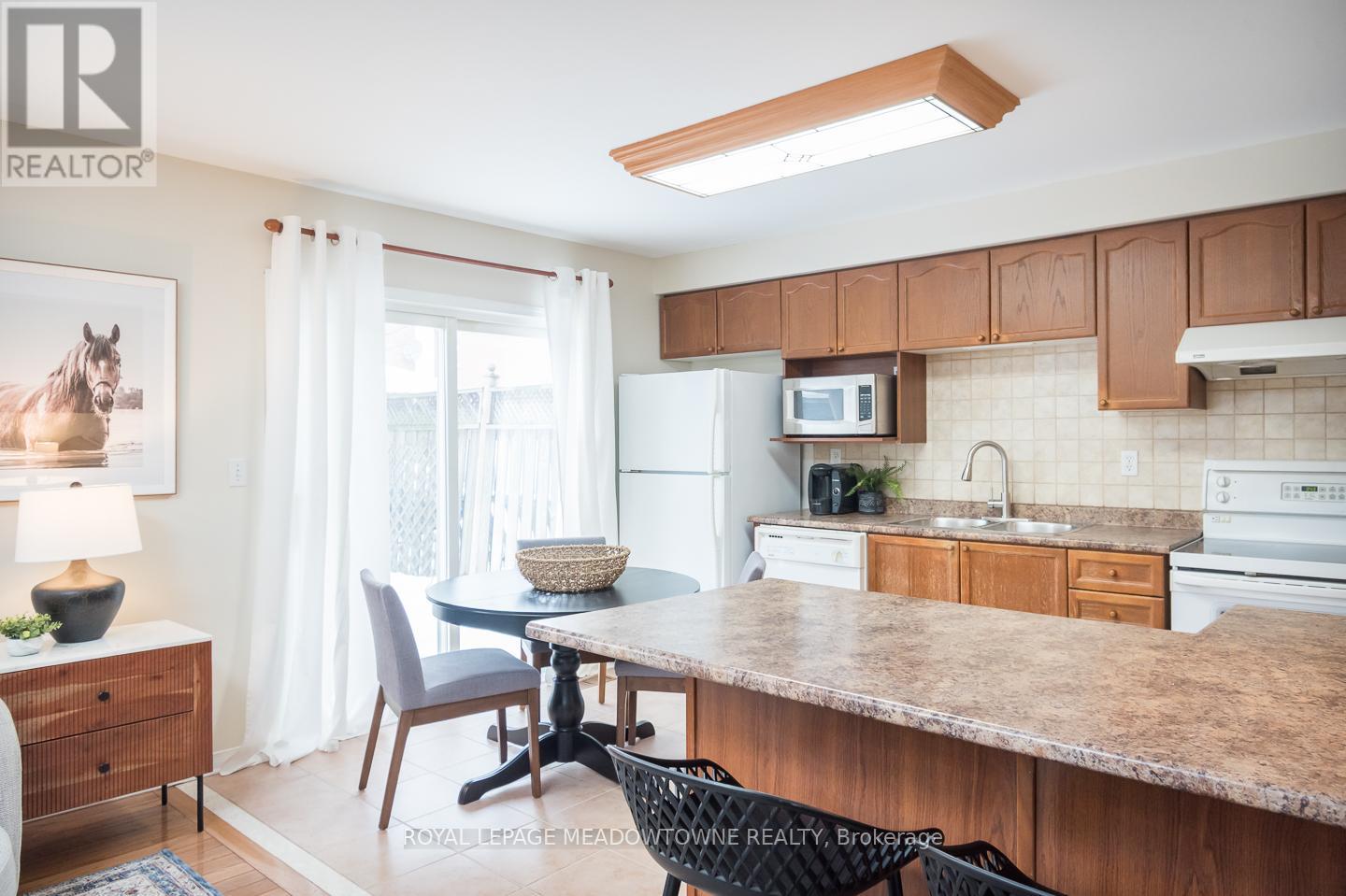 1617 Gowling Terrace, Milton, Ontario  L9T 5J6 - Photo 13 - W12780454