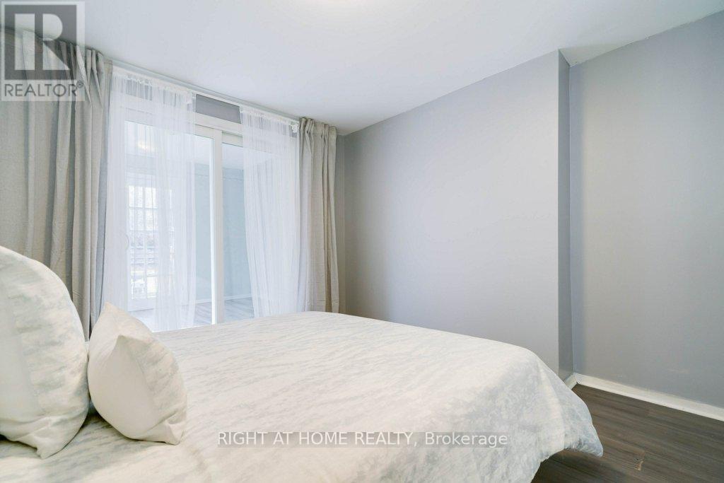 16 Forty Third Street, Toronto, Ontario  M8W 3P6 - Photo 17 - W12780482