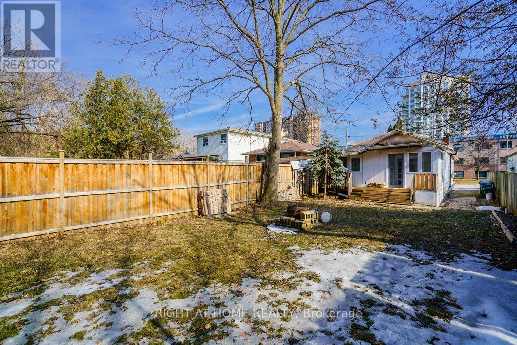 16 Forty Third Street, Toronto, Ontario  M8W 3P6 - Photo 31 - W12780482