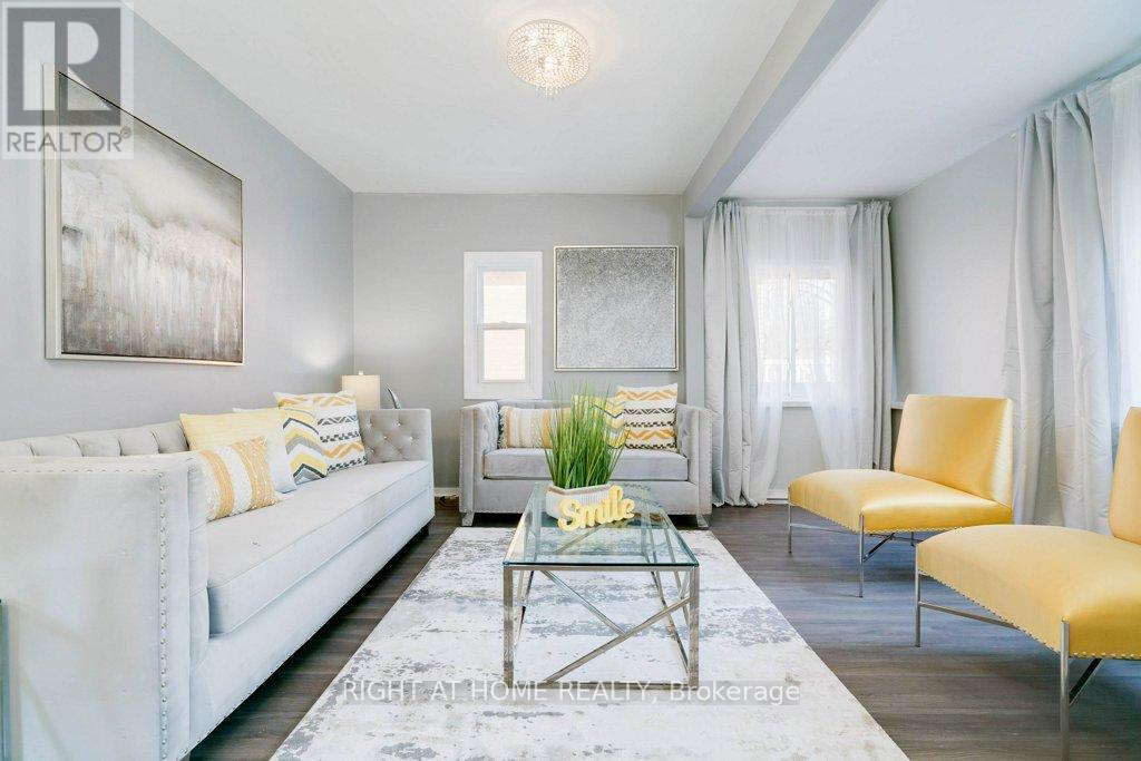 16 Forty Third Street, Toronto, Ontario  M8W 3P6 - Photo 4 - W12780482