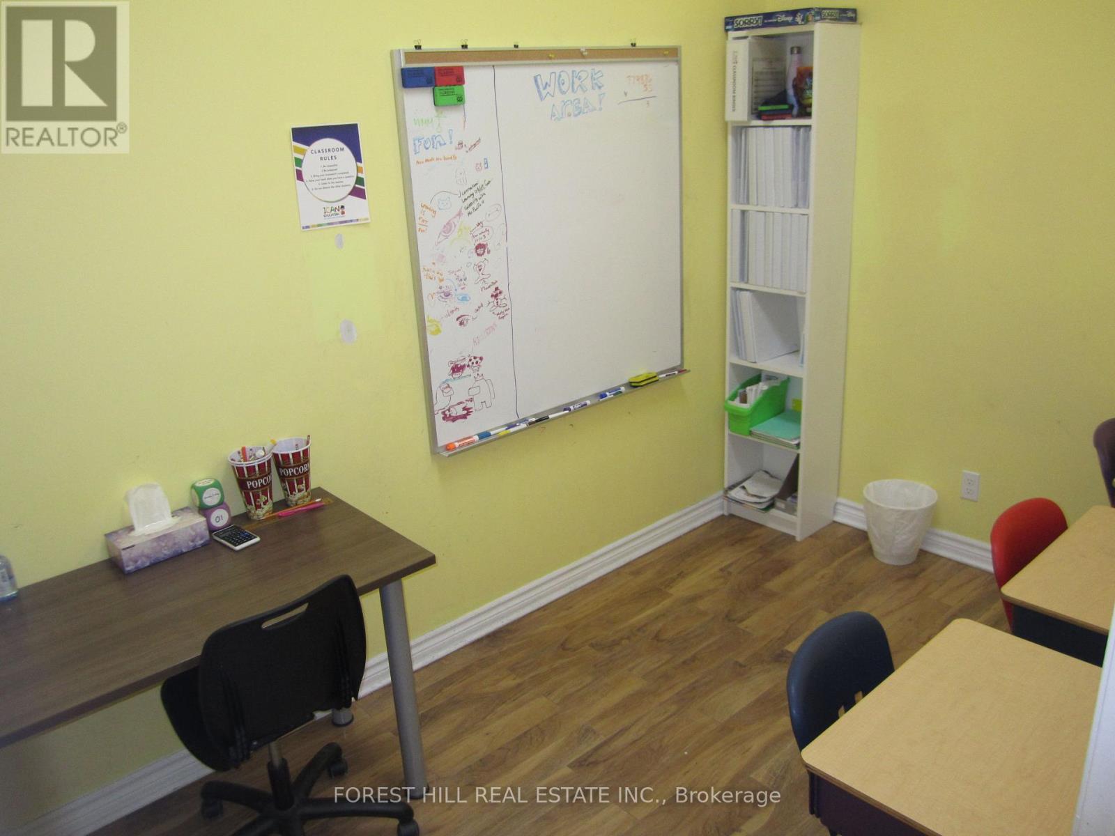 8 - 1900 Walkers Line, Burlington (Palmer), Ontario  L7M 4W5 - Photo 9 - W12780500