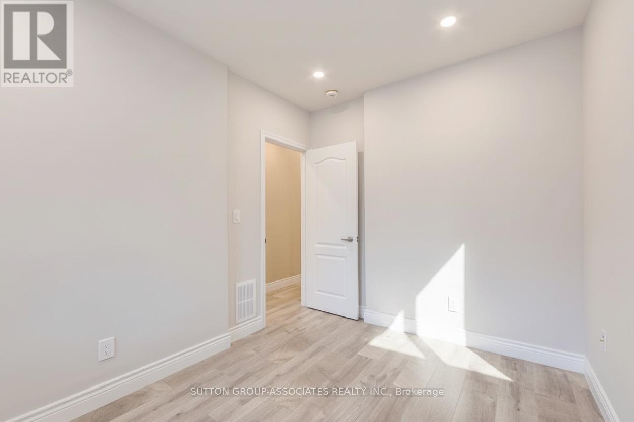 1 - 701 Dupont Street, Toronto, Ontario  M6G 1Z5 - Photo 12 - W12780564