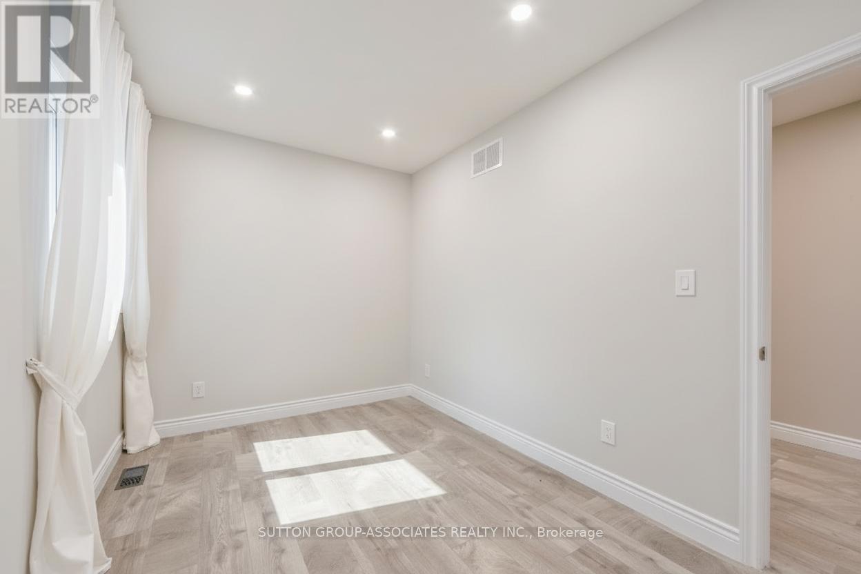 1 - 701 Dupont Street, Toronto, Ontario  M6G 1Z5 - Photo 9 - W12780564