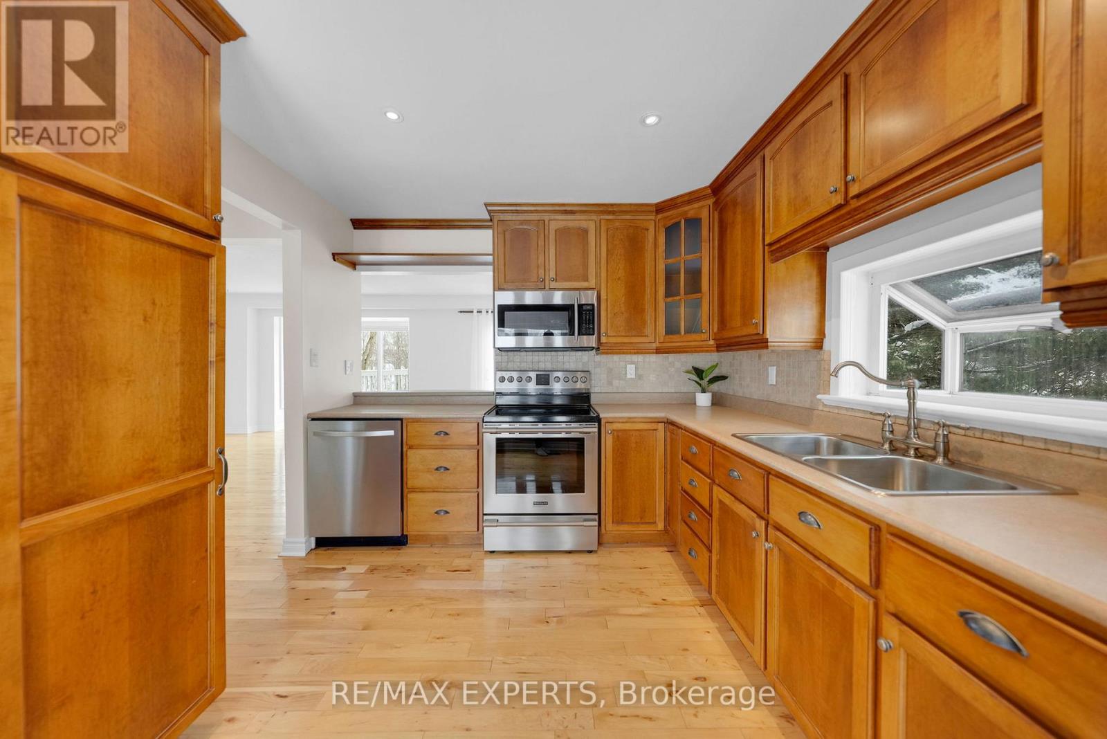 80 Downey Drive, Caledon, Ontario  L7E 2B7 - Photo 12 - W12780568