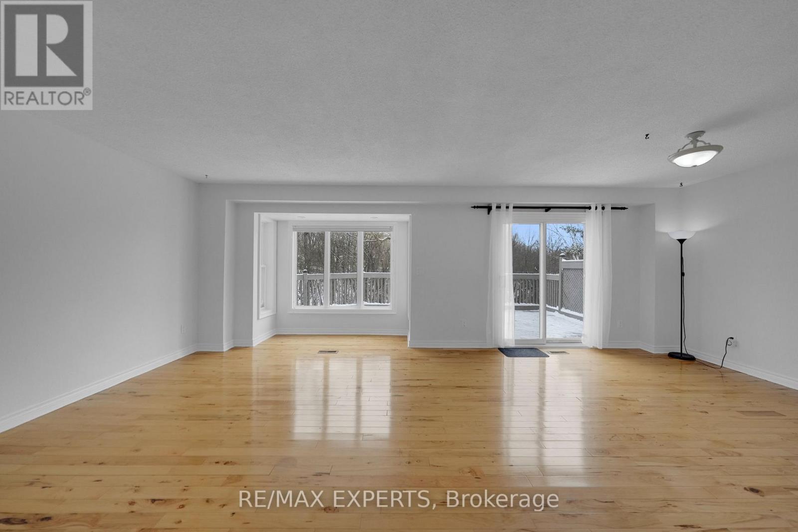 80 Downey Drive, Caledon, Ontario  L7E 2B7 - Photo 8 - W12780568