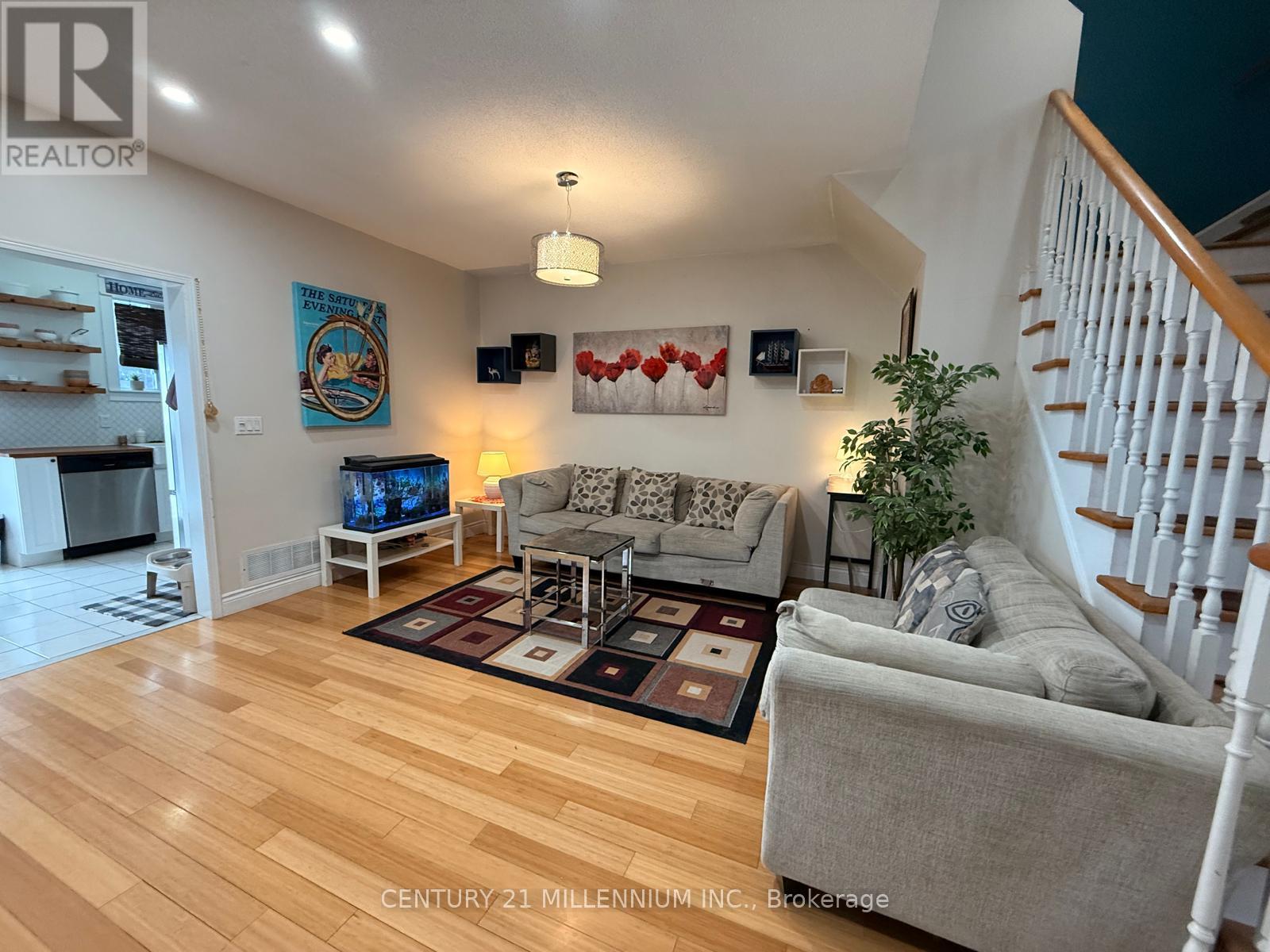 36 Hesketh Court W, Caledon, Ontario  L7C 1C6 - Photo 6 - W12780590