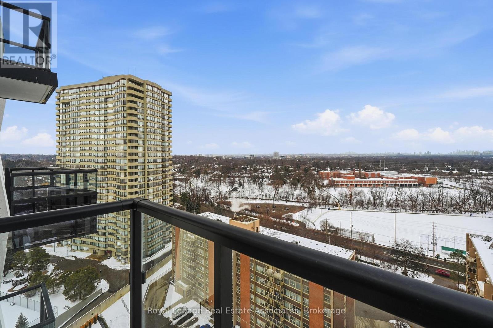 1515 - 60 Central Park Roadway, Toronto, Ontario  M9A 3K1 - Photo 13 - W12780604