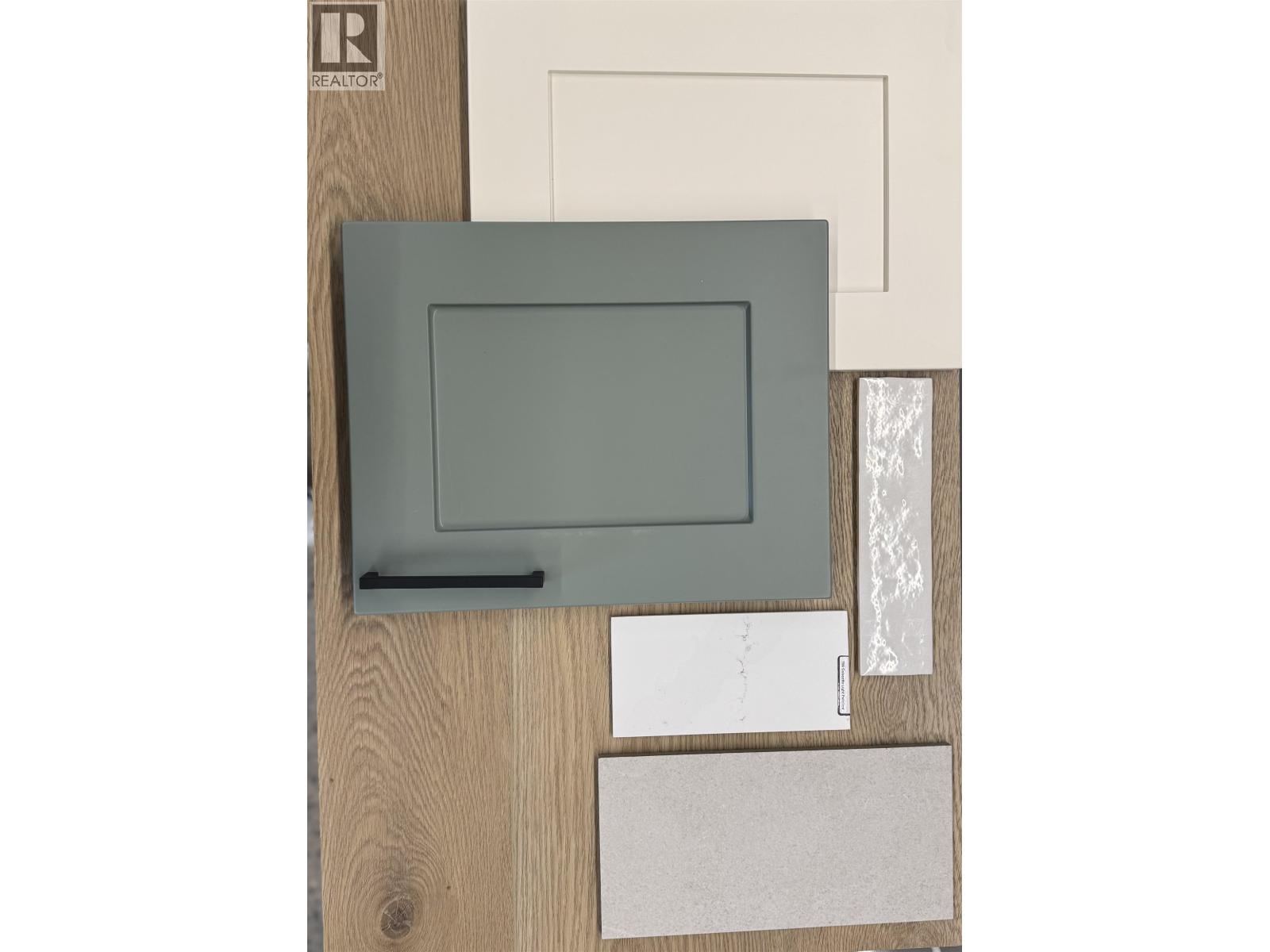 166 Wakita Street, Kitimat, British Columbia  V8C 0B7 - Photo 2 - R3088491