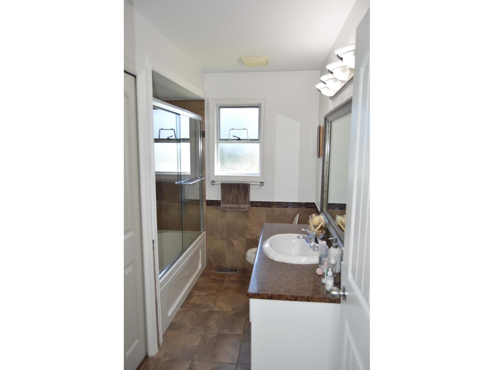 11275 72 Avenue, Delta, British Columbia  V4E 1Y6 - Photo 12 - R3088812