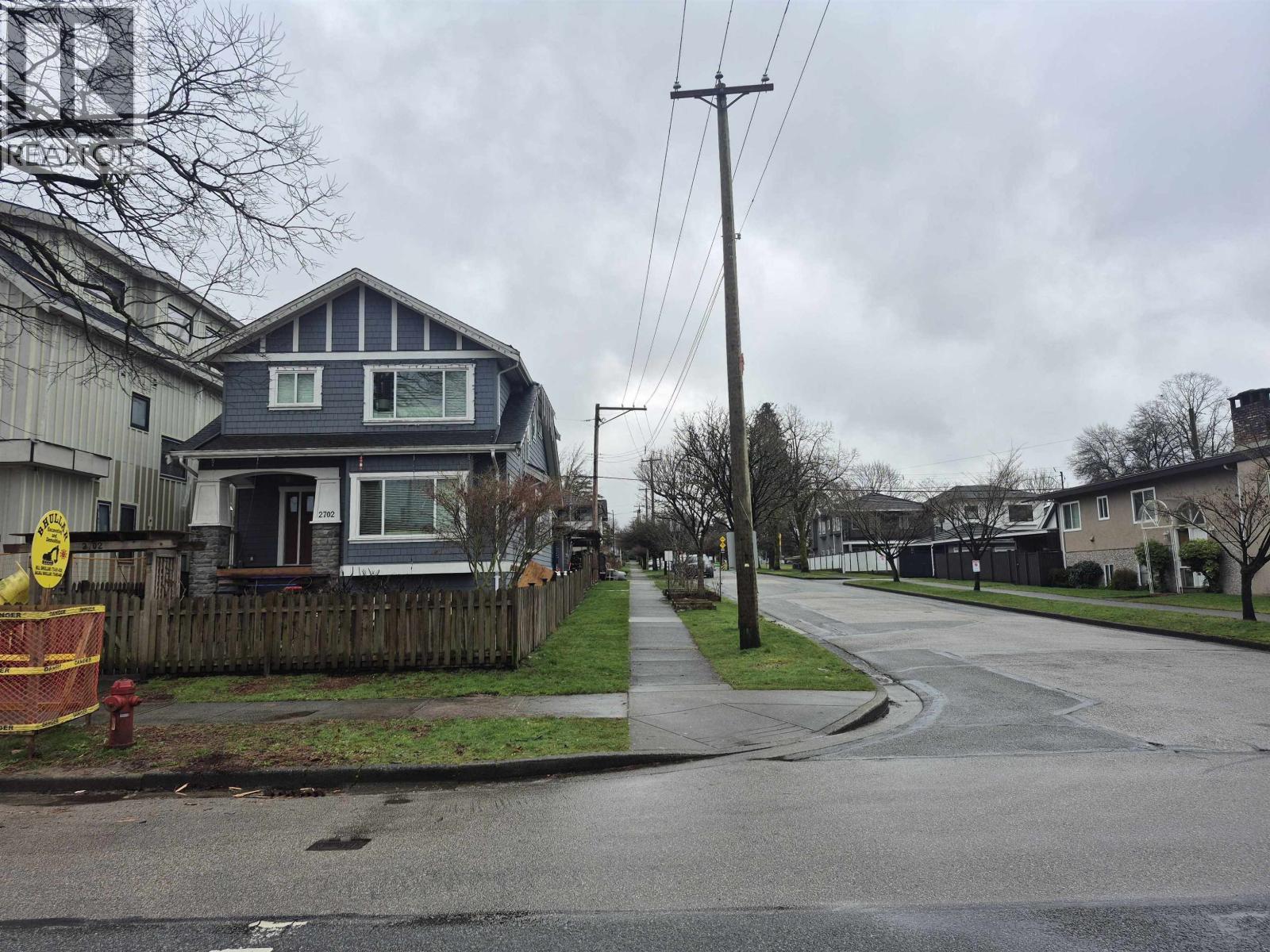 2702 Kitchener Street, Vancouver, British Columbia  V5K 3E1 - Photo 5 - R3088474