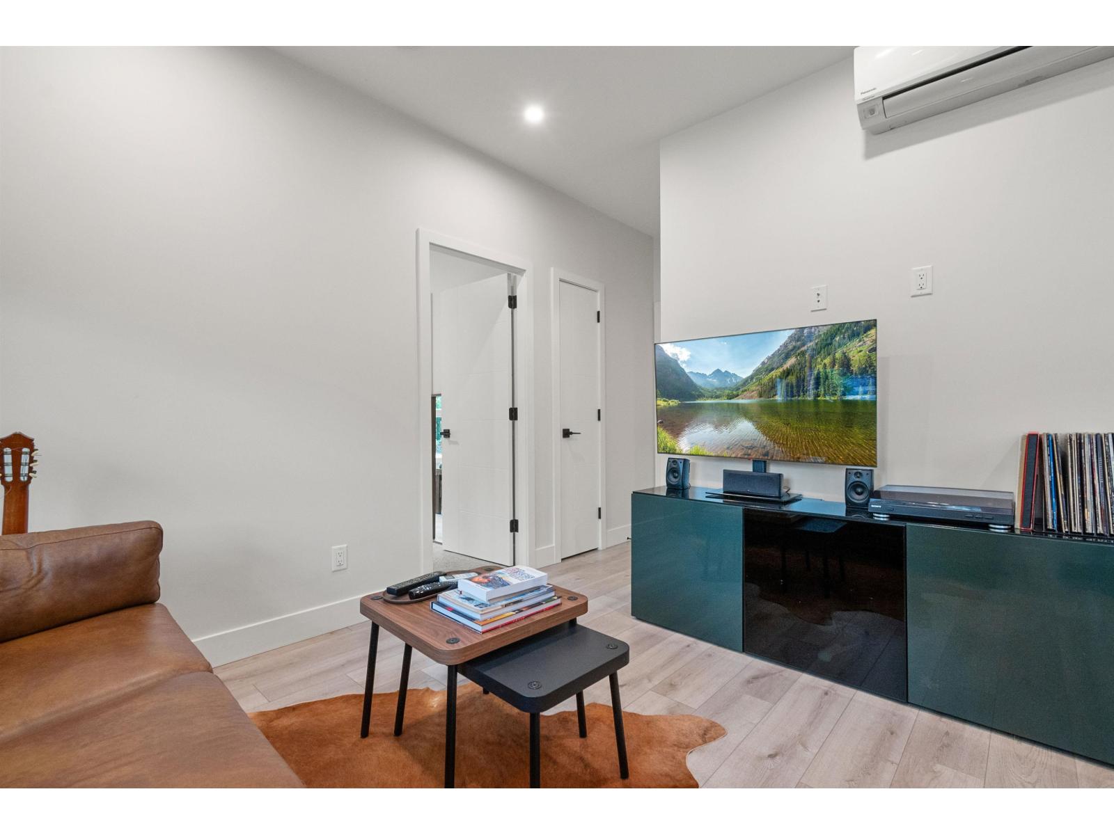 103 45511 Campus Drive, Garrison Crossing, Chilliwack, British Columbia  V2R 6K8 - Photo 5 - R3085043