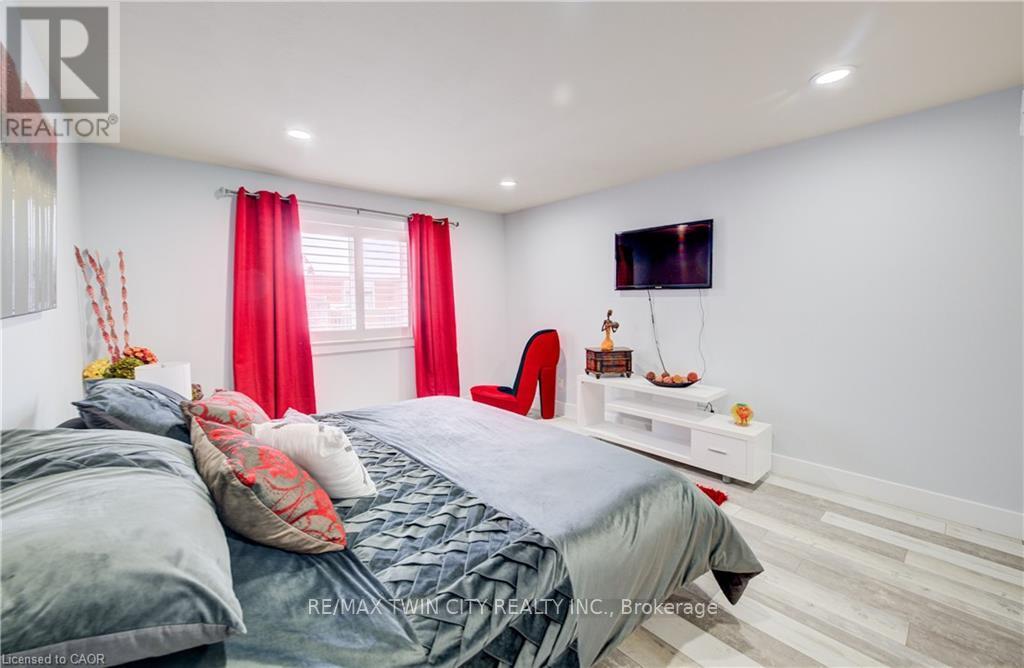 18 - 10 Isherwood Avenue, Cambridge, Ontario  N1R 8L5 - Photo 27 - X12780462