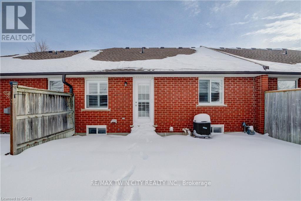 18 - 10 Isherwood Avenue, Cambridge, Ontario  N1R 8L5 - Photo 36 - X12780462