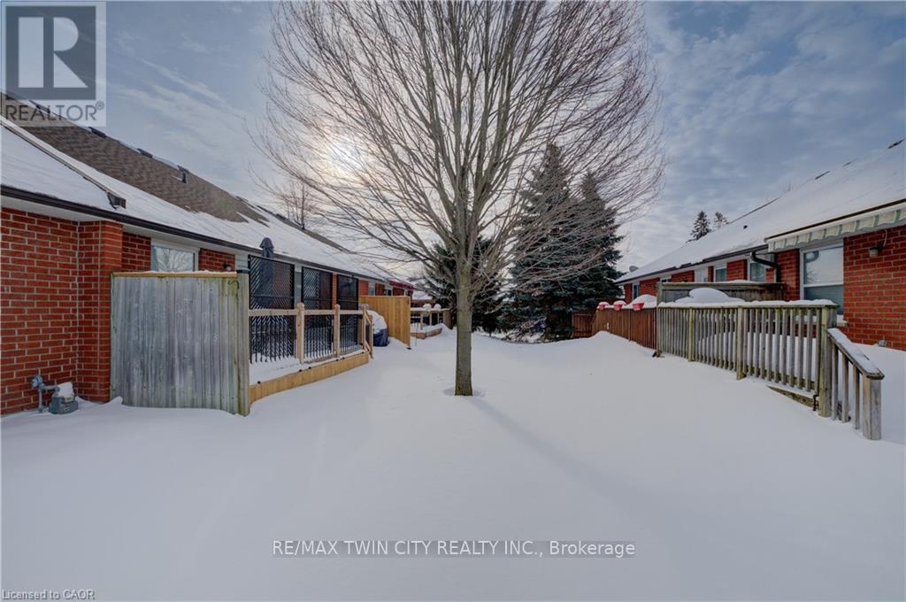 18 - 10 Isherwood Avenue, Cambridge, Ontario  N1R 8L5 - Photo 37 - X12780462