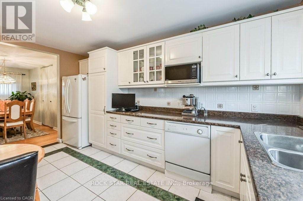 158 Fennell Avenue E, Hamilton, Ontario  L9A 1S3 - Photo 14 - X12780570