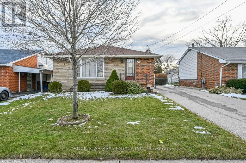 158 Fennell Avenue E, Hamilton, Ontario  L9A 1S3 - Photo 2 - X12780570