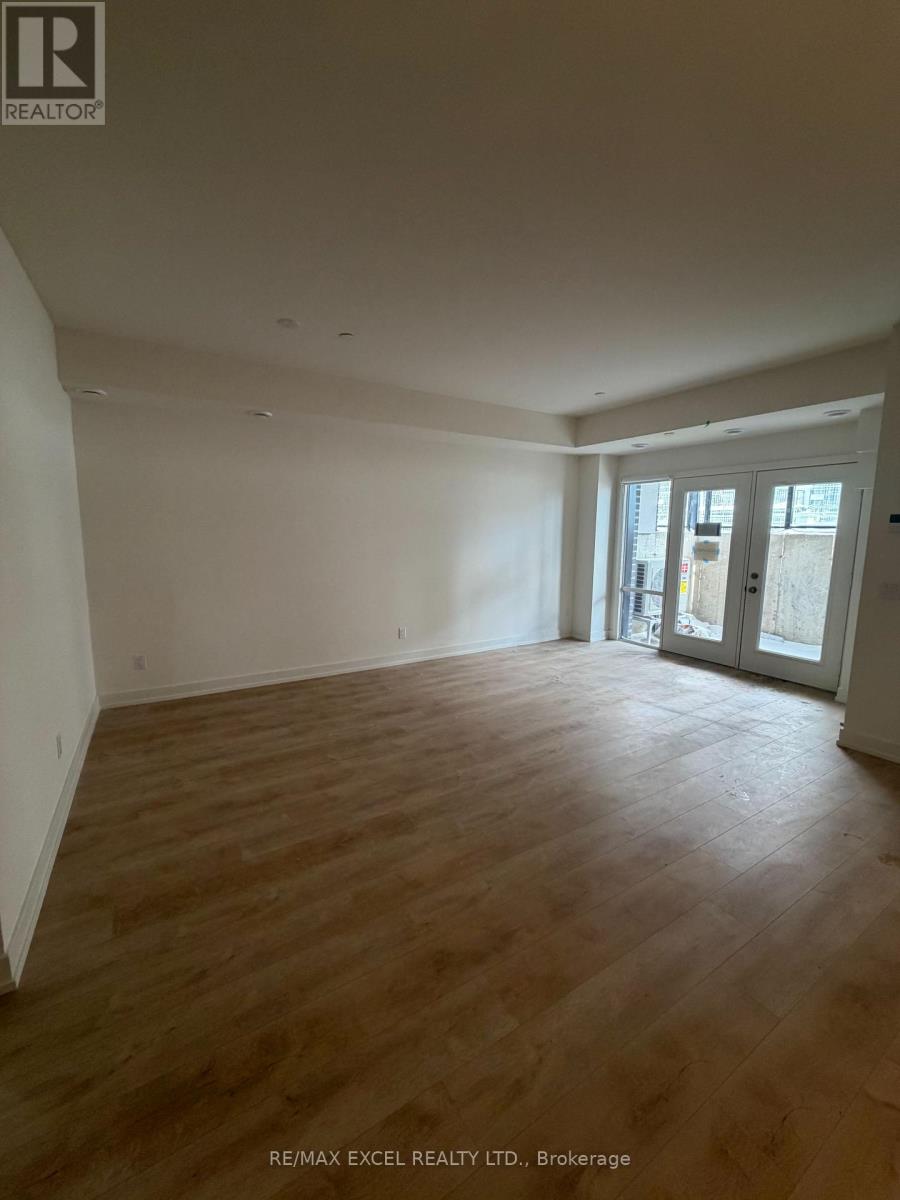 16 Melbourne Avenue, St. Catharines, Ontario  L2P 3J8 - Photo 10 - X12780600