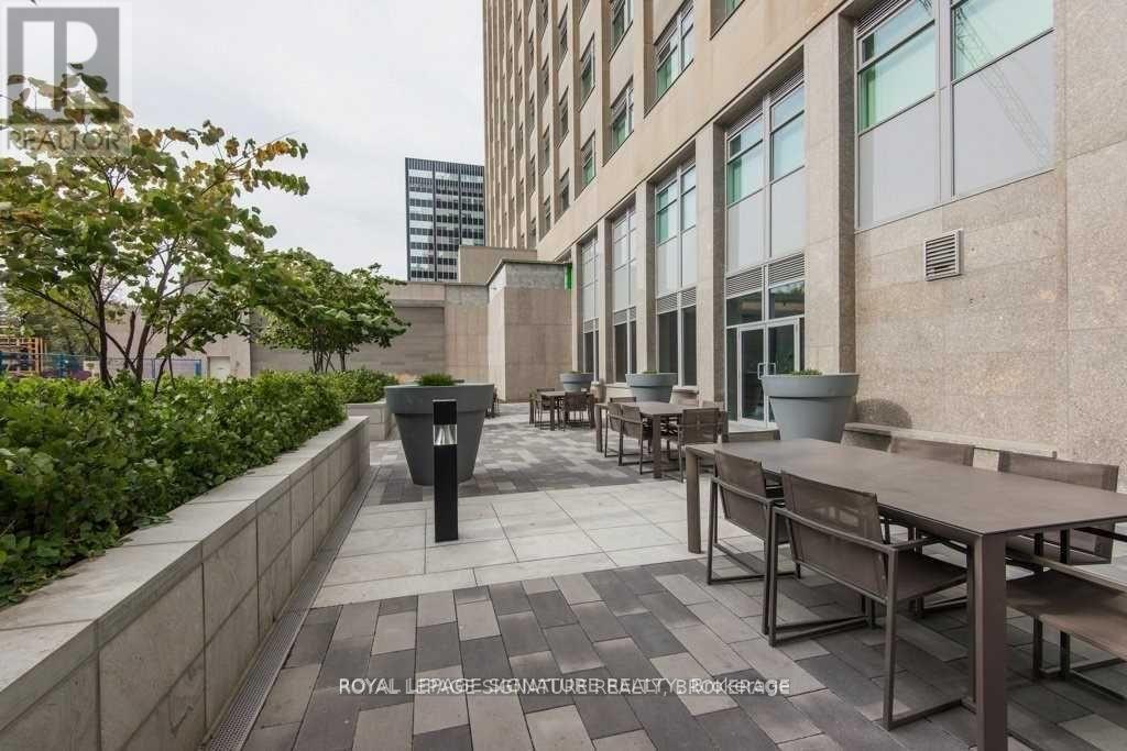 422 - 111 St Clair Avenue W, Toronto, Ontario  M4V 1N5 - Photo 21 - C12771442
