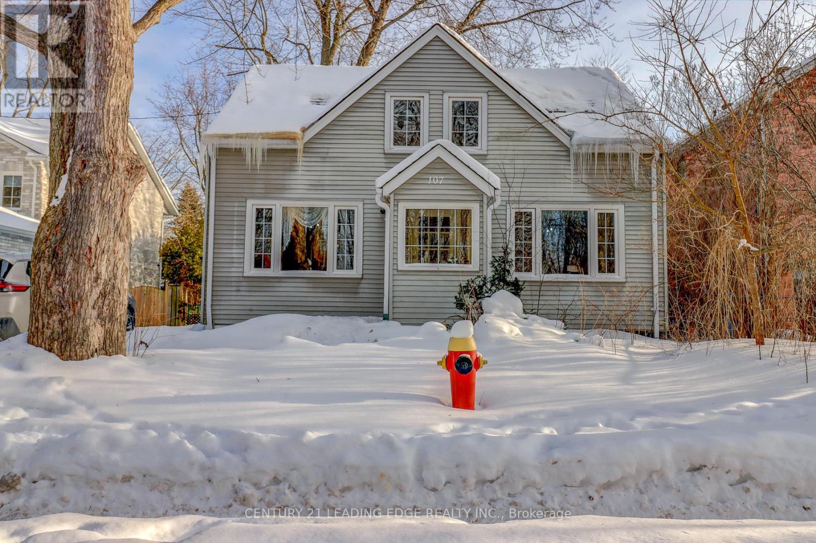 107 Lakeland Crescent, Richmond Hill, Ontario  L4E 3A1 - Photo 2 - N12780602