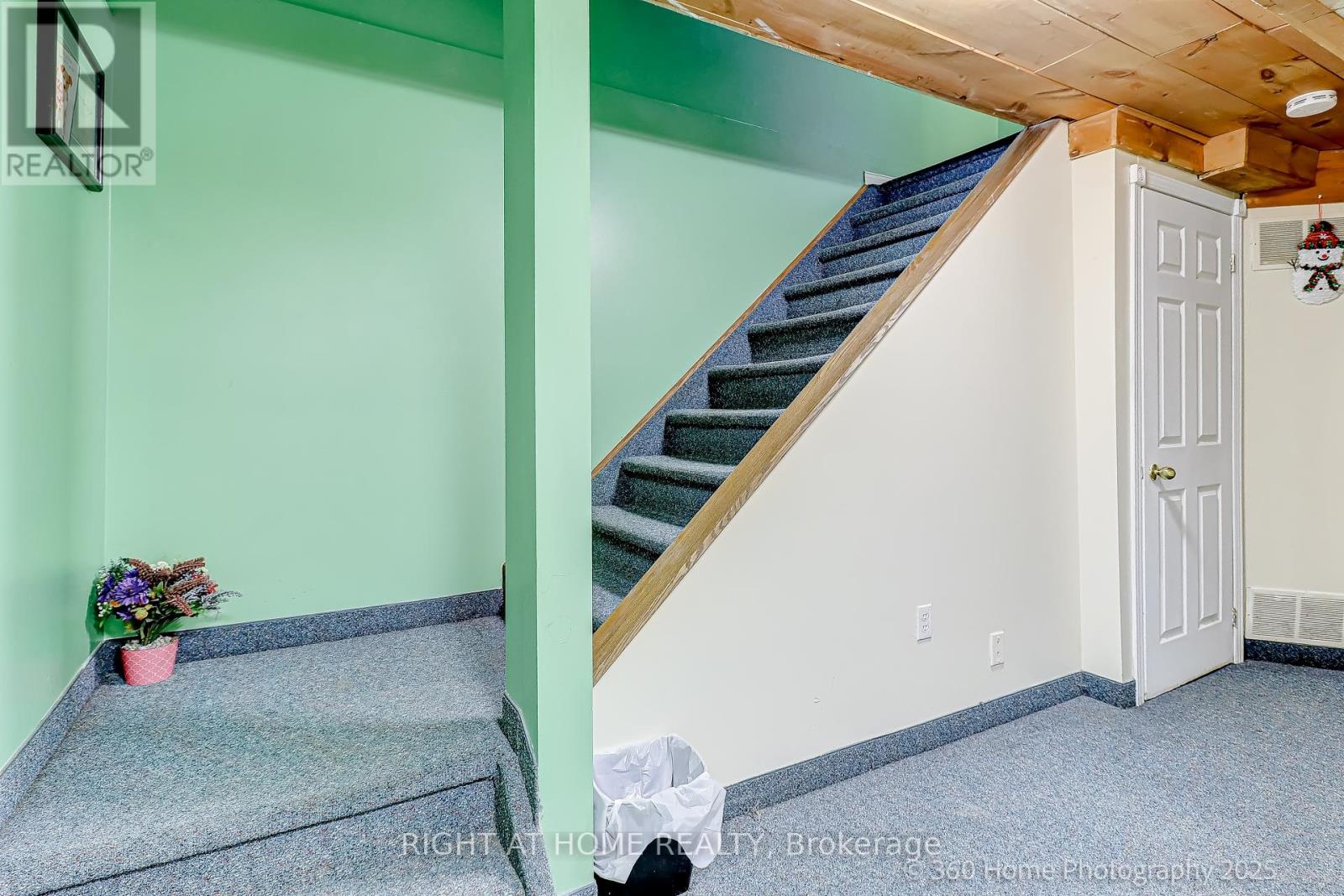 5502 Cosmic Crescent, Mississauga, Ontario  L4Z 3R9 - Photo 15 - W12773844