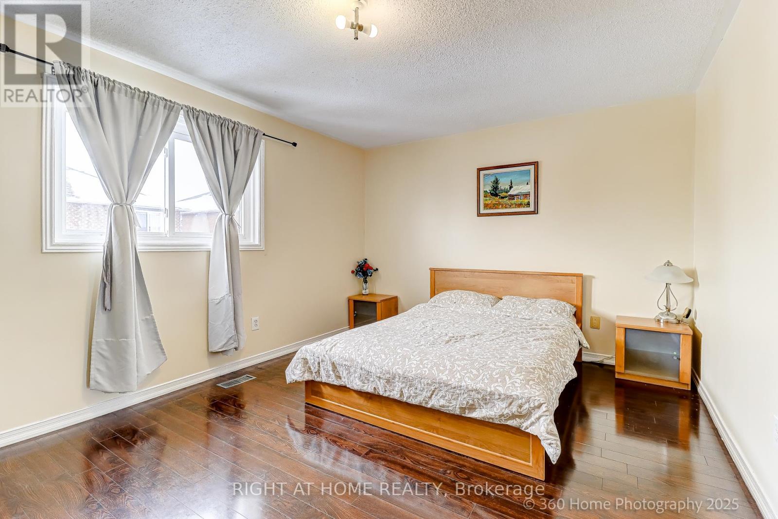 5502 Cosmic Crescent, Mississauga, Ontario  L4Z 3R9 - Photo 16 - W12773844