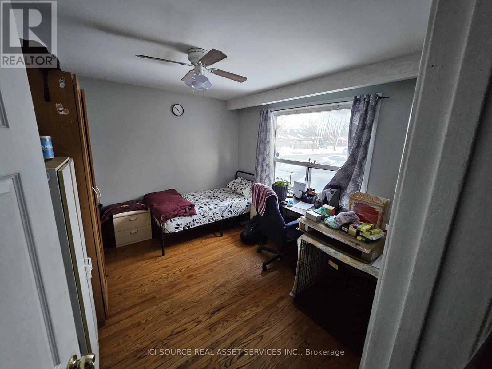 7053 Harwick Drive, Mississauga, Ontario  L4T 3A3 - Photo 12 - W12752046