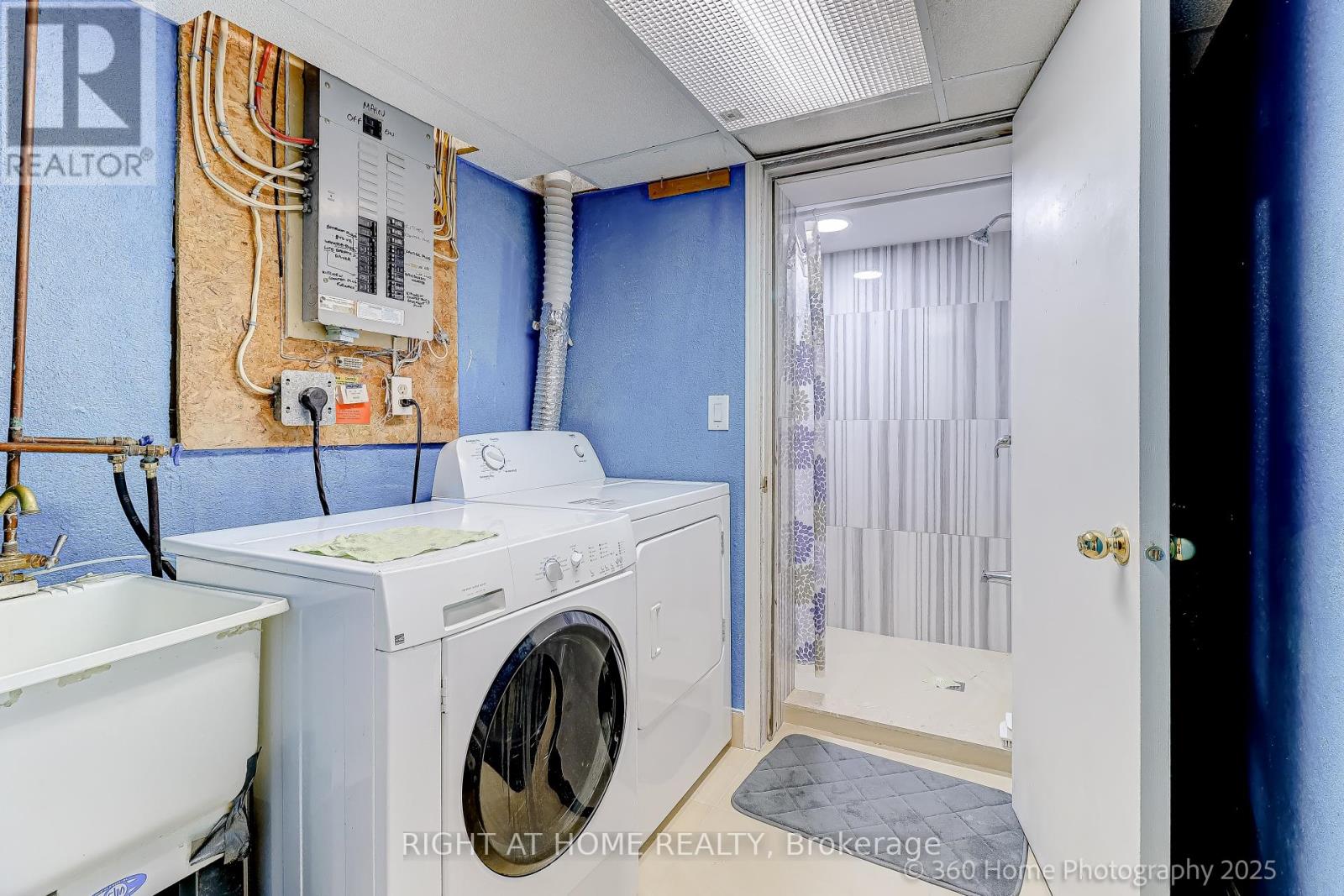 5502 Cosmic Crescent, Mississauga, Ontario  L4Z 3R9 - Photo 13 - W12773844