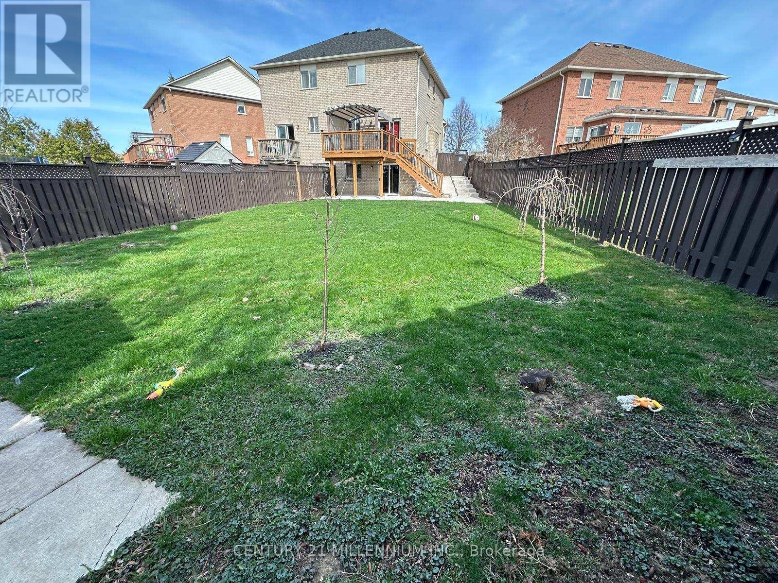 36 Hesketh Court W, Caledon, Ontario  L7C 1C6 - Photo 33 - W12780590