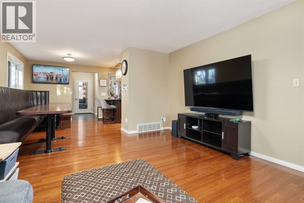 154 Mount Pleasant Drive, Camrose, Alberta  T4V 4A9 - Photo 14 - A2285270