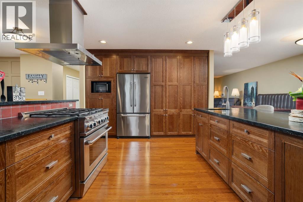 154 Mount Pleasant Drive, Camrose, Alberta  T4V 4A9 - Photo 4 - A2285270