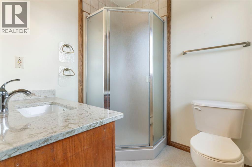 39 Coach Gate Way Sw, Calgary, Alberta  T3H 1L7 - Photo 24 - A2284475