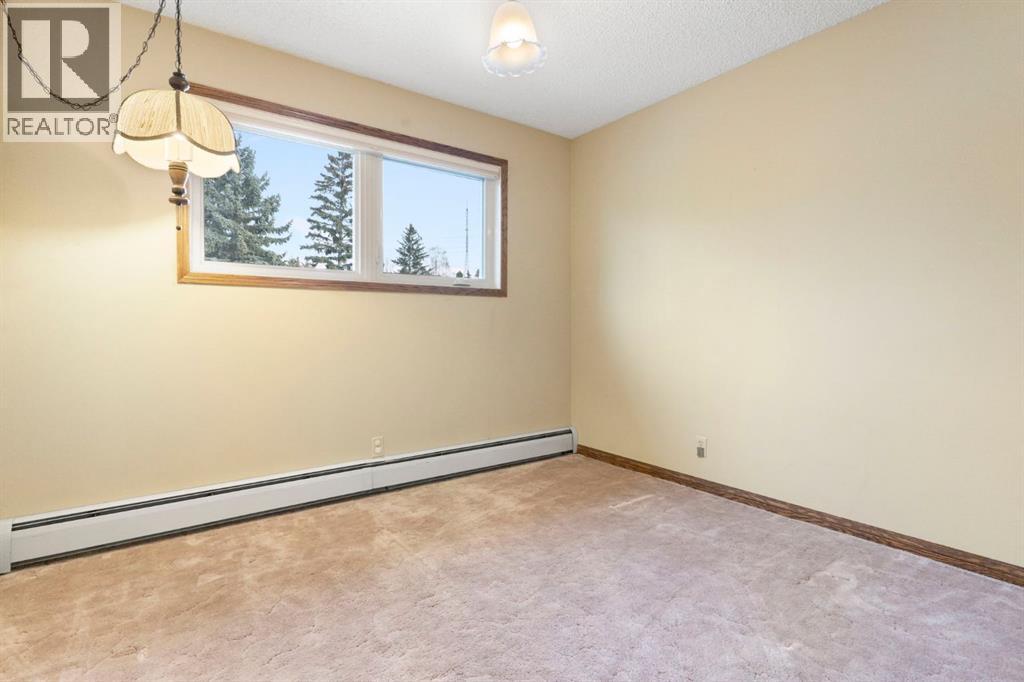 39 Coach Gate Way Sw, Calgary, Alberta  T3H 1L7 - Photo 27 - A2284475