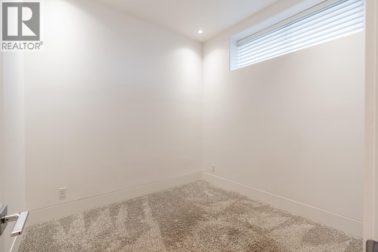 7329 Braeside Drive, Burnaby, British Columbia  V5A 1G2 - Photo 24 - R3085556