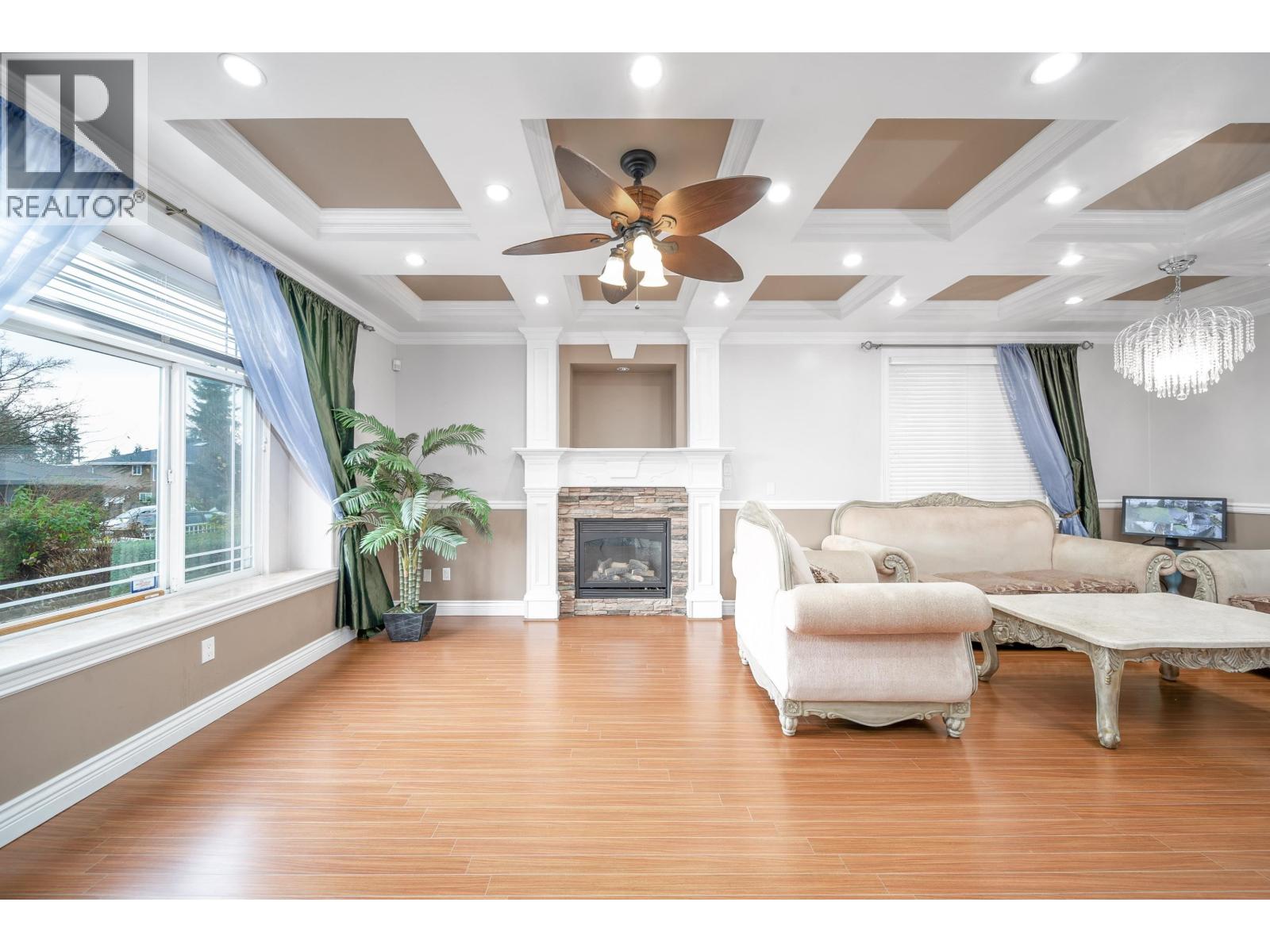 6391 Neville Street, Burnaby, British Columbia  V5E 1A5 - Photo 5 - R3078706