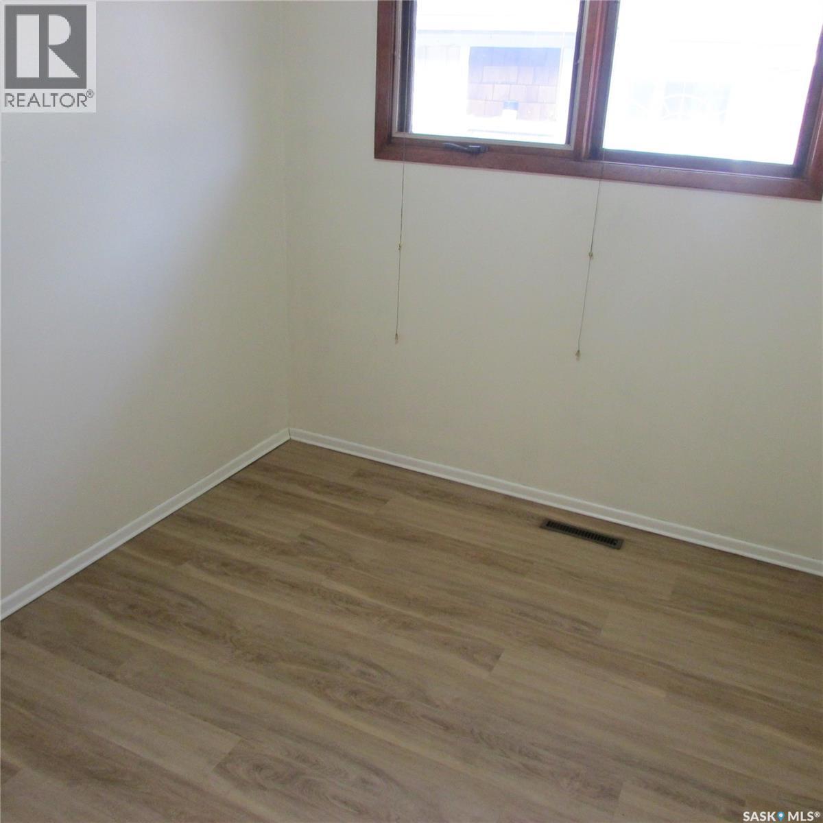 139 Smith Street N, Regina, Saskatchewan  S4R 3B3 - Photo 11 - SK028379