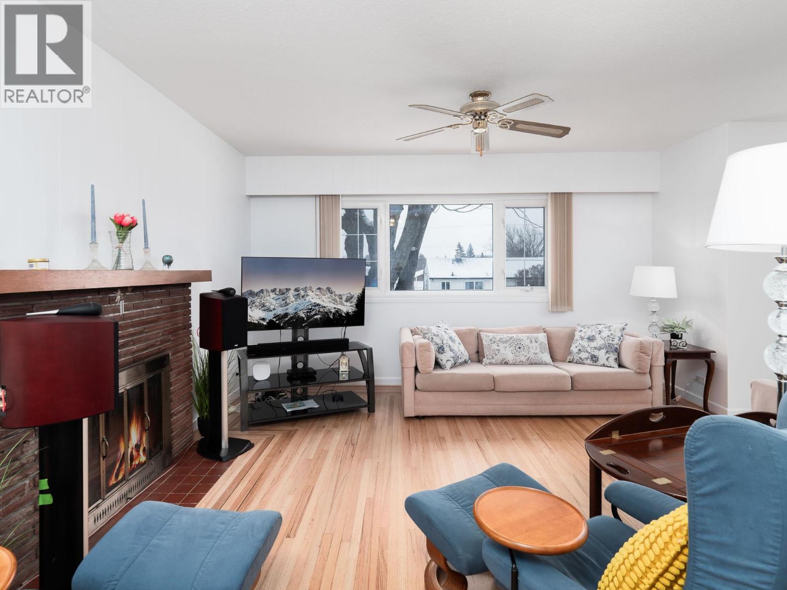 1055 Freeman Street, Prince George, British Columbia  V2M 2R6 - Photo 4 - R3089072