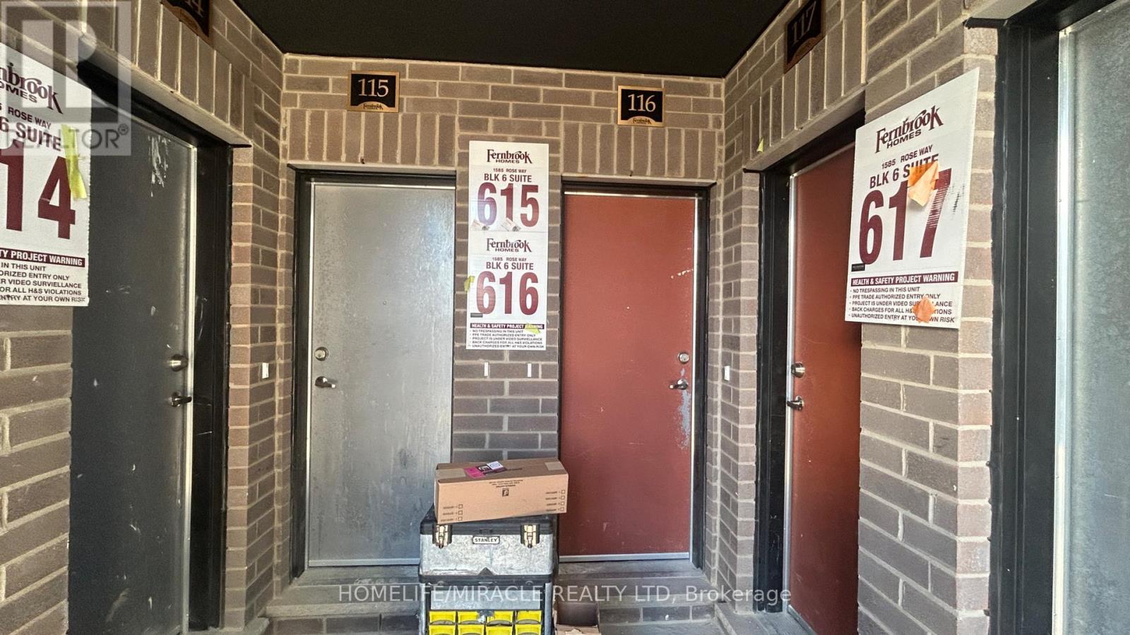 116 - 1585 Rose Way, Milton (Cb Cobban), Ontario  L9E 1N4 - Photo 2 - W12769960