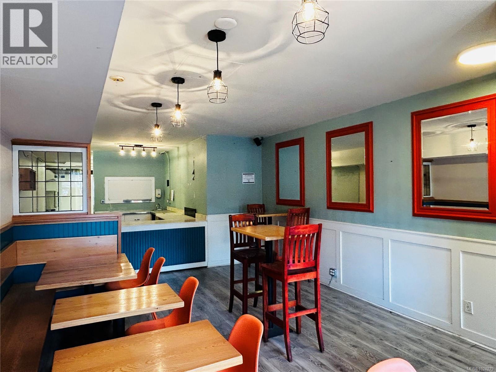 9 313 Cook St, Victoria, British Columbia  V8V 3X5 - Photo 4 - 1024279